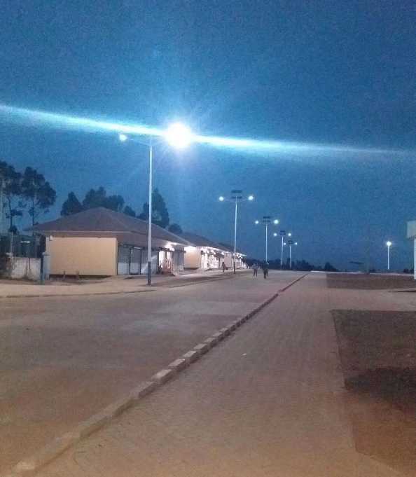 龙凤区非洲科特迪瓦太阳能路灯工程
